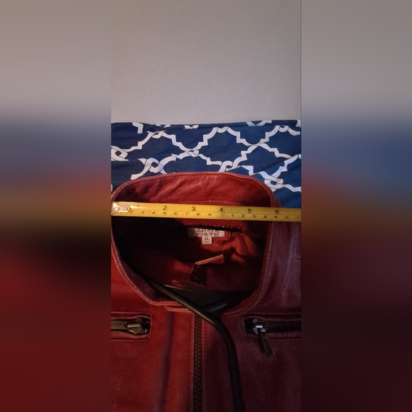 Wilsons Leather Jacket - Picture 5 of 12